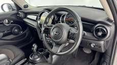 MINI Hatchback 1.5 Cooper Classic 5dr Auto Petrol Hatchback